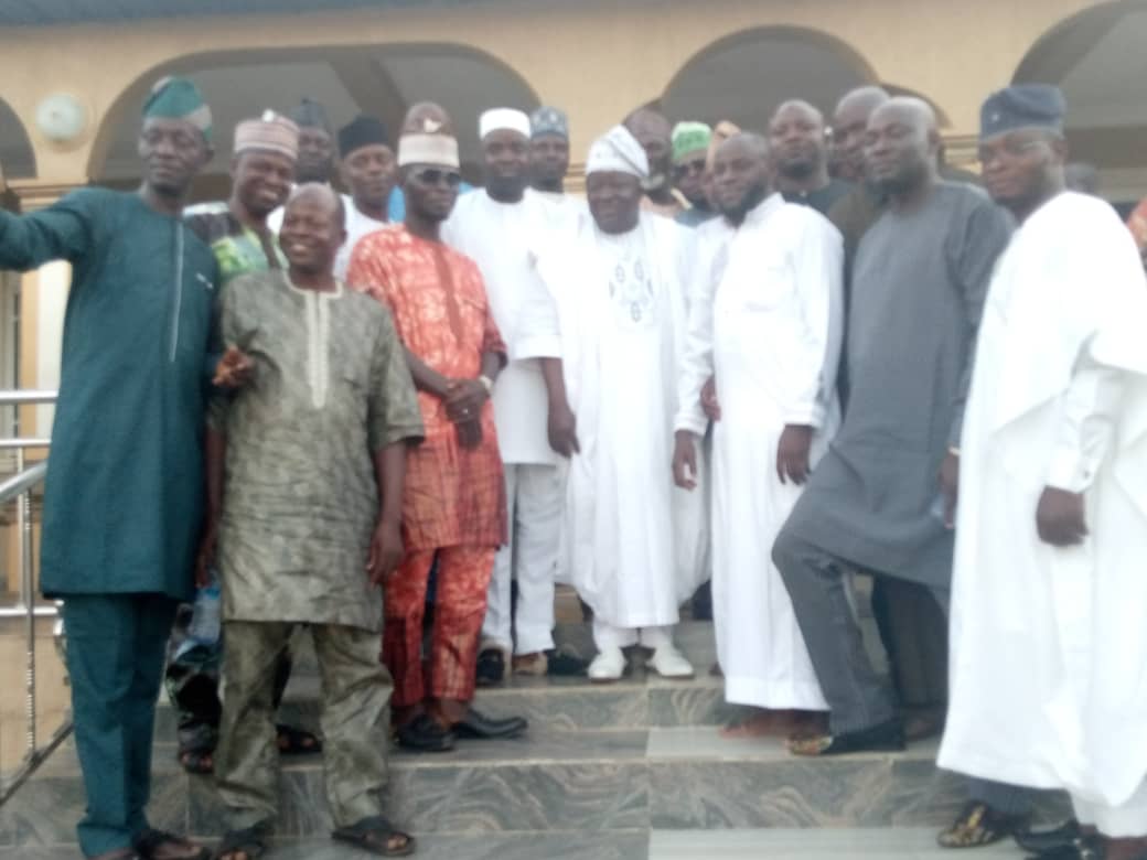 Suleman Sadiq, Aare Ofiki , Others Pay Courtesy Visit To Okere Of Saki
