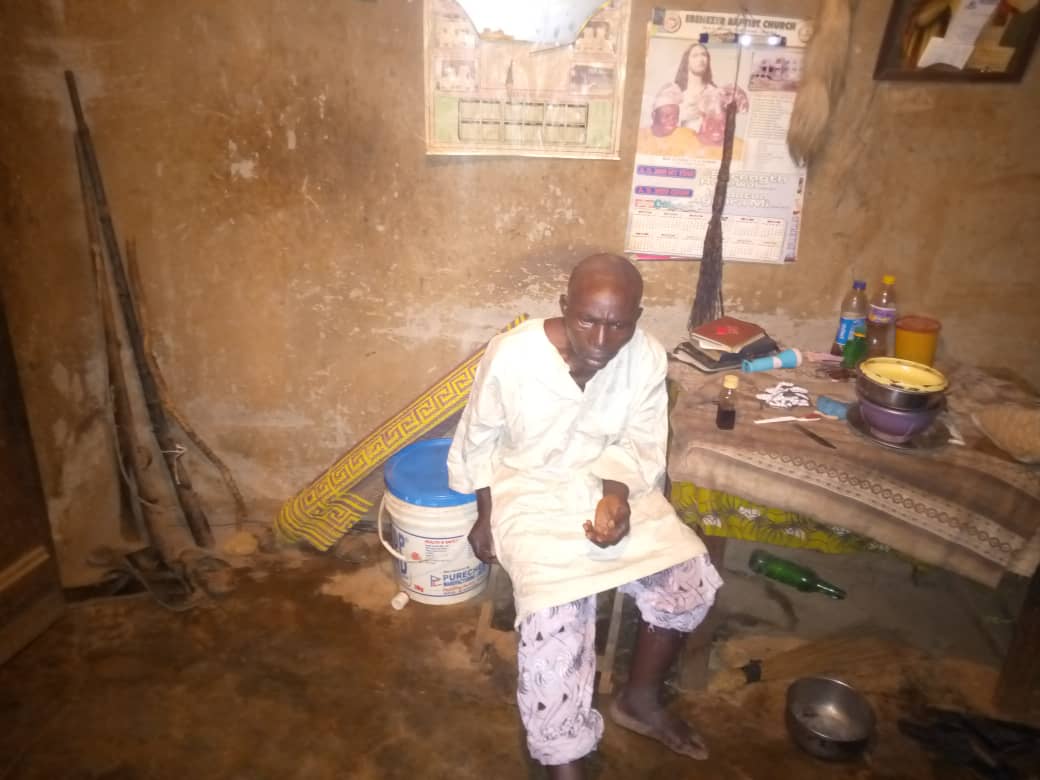 78-Year-Old Man Turns Muslim, Renounces Idols After 15 Years of Worship