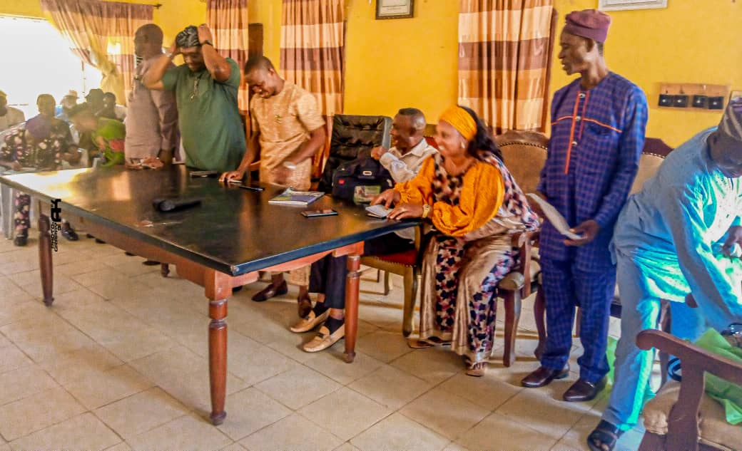 Oyo: PDP IB North LG Stakeholders Pass Vote Of Confidence In Gov. Makinde, Say Party Remains One