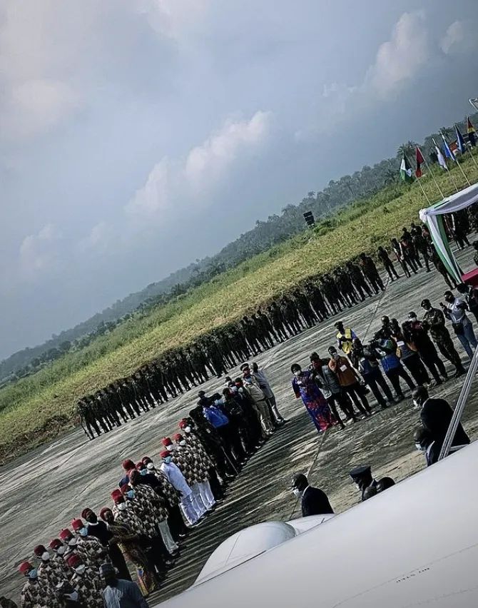 Panic As Heavy Militarisation, War Weapons Accompany Buhari To Imo State
