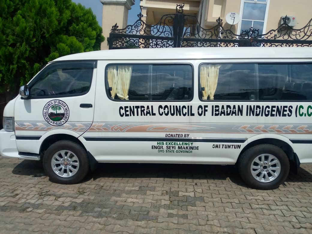 Makinde Donates 18-seater Bus to CCII