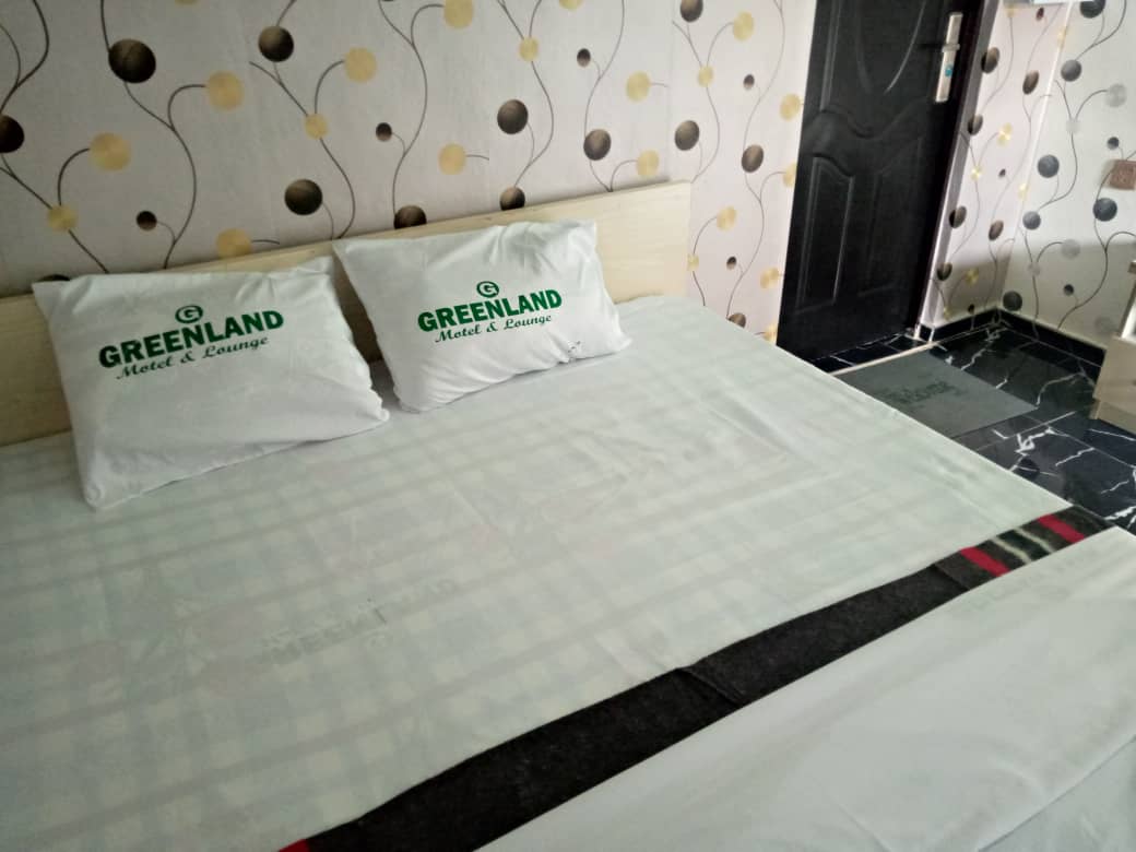 Enjoy Maximum Comfort @ Greenland Motel & Lounge, Iseyin