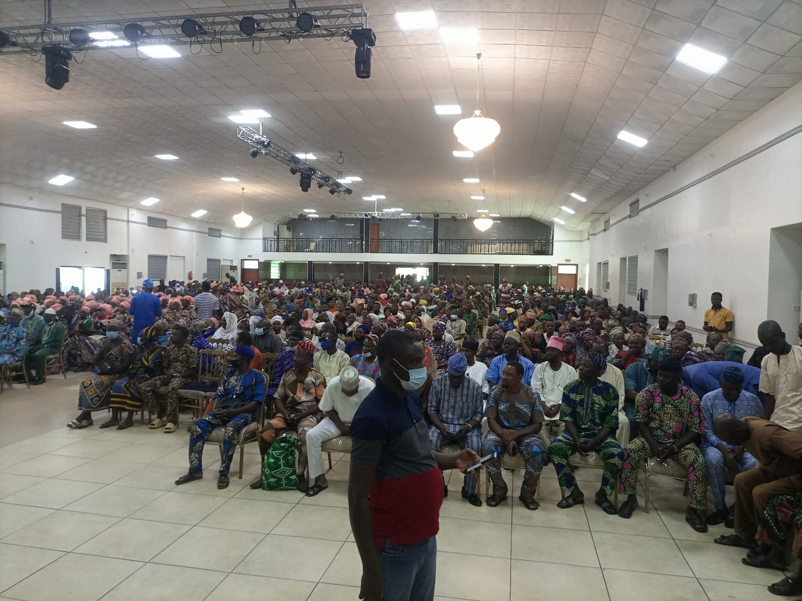 PDP Crisis: Drama As Chorus Calling For Gov Seyi Makinde’s Resignation From PDP