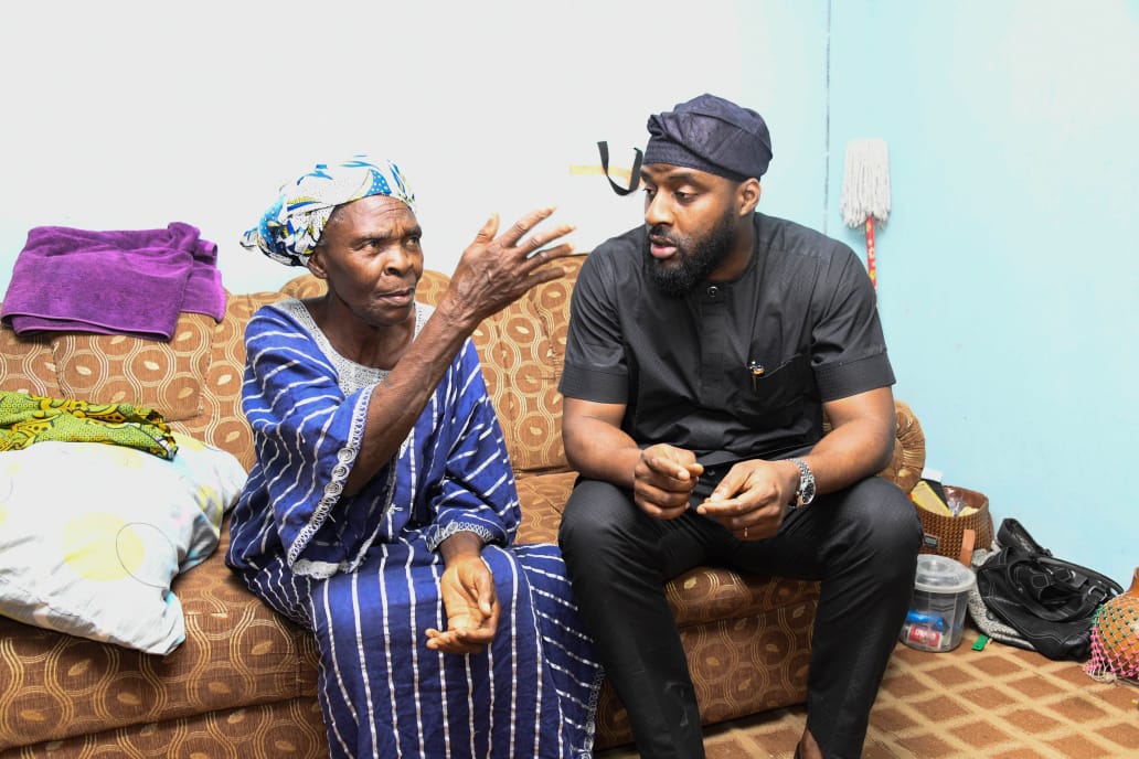 Oyo Speaker Visits Mother of Late Speaker, Adeyemo, Says He Will Forever Remain In Memory
