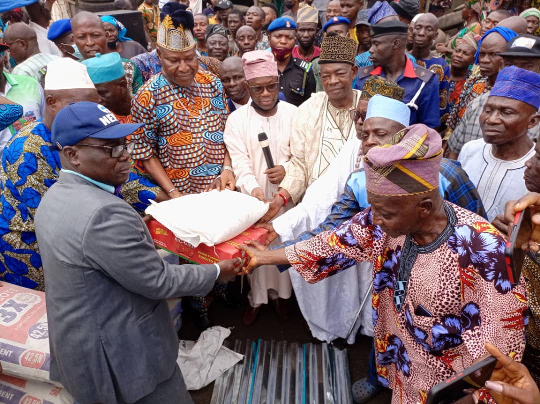 Agodi Automobile Spare Parts’ Inferno: Senator Balogun Faults Group’s Claim, Reiterates Stance On Facilitation Of Relief Materials