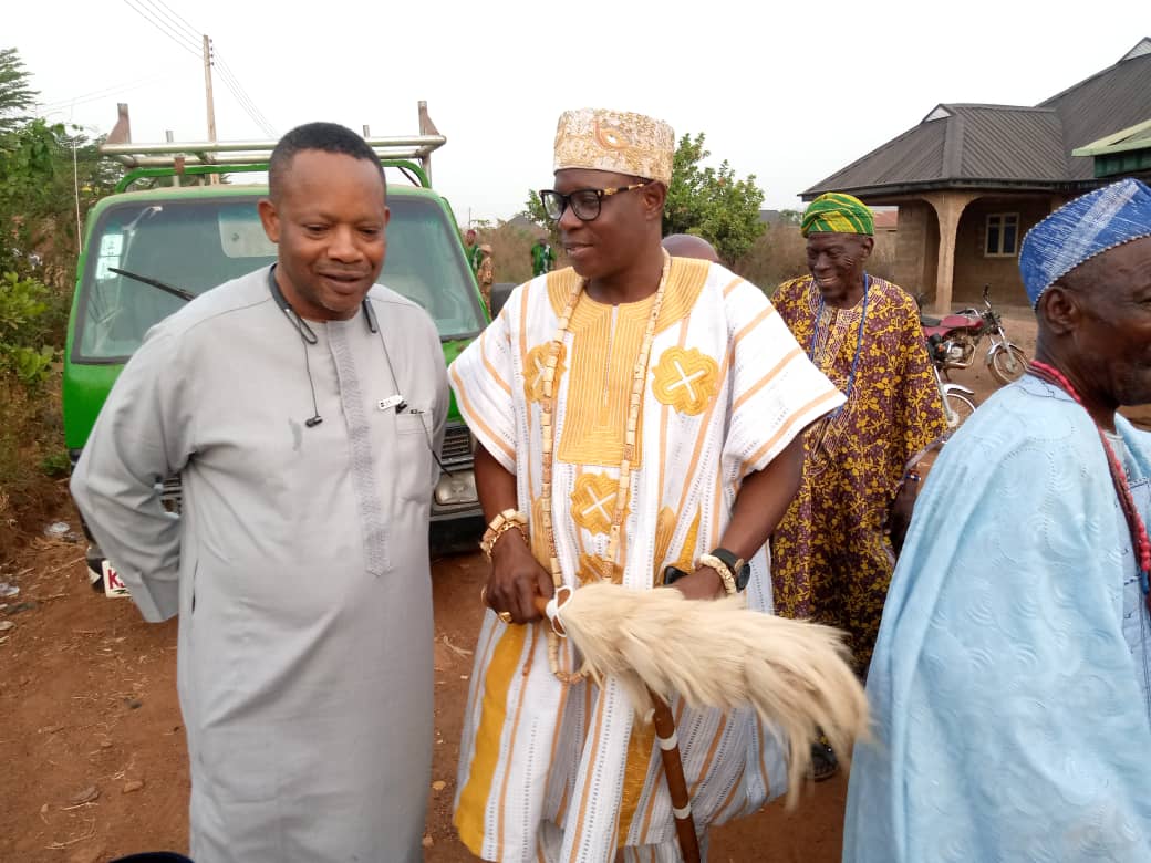 Oyo: Elero Offers Prayer As Lekan Ogunkanbi Organises Remembrance Party Celebration In Respect Of Late Mother