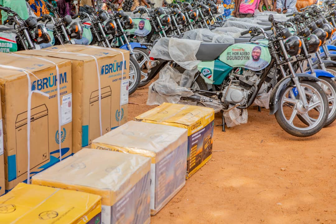 Eruwa Agog As Oyo Speaker, Ogundoyin Empowers Constituents With Motorcycles, Freezers, Generating Sets, Cash