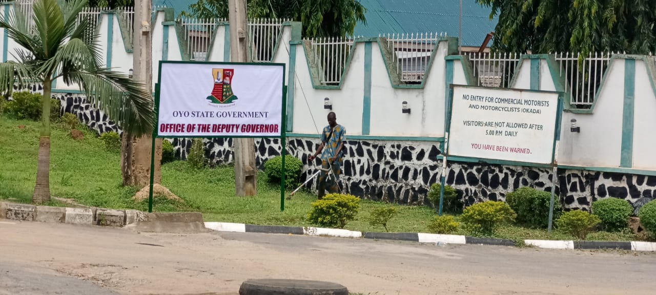 JUST IN: Oyo Deputy Governor, Olaniyan Resumes Office