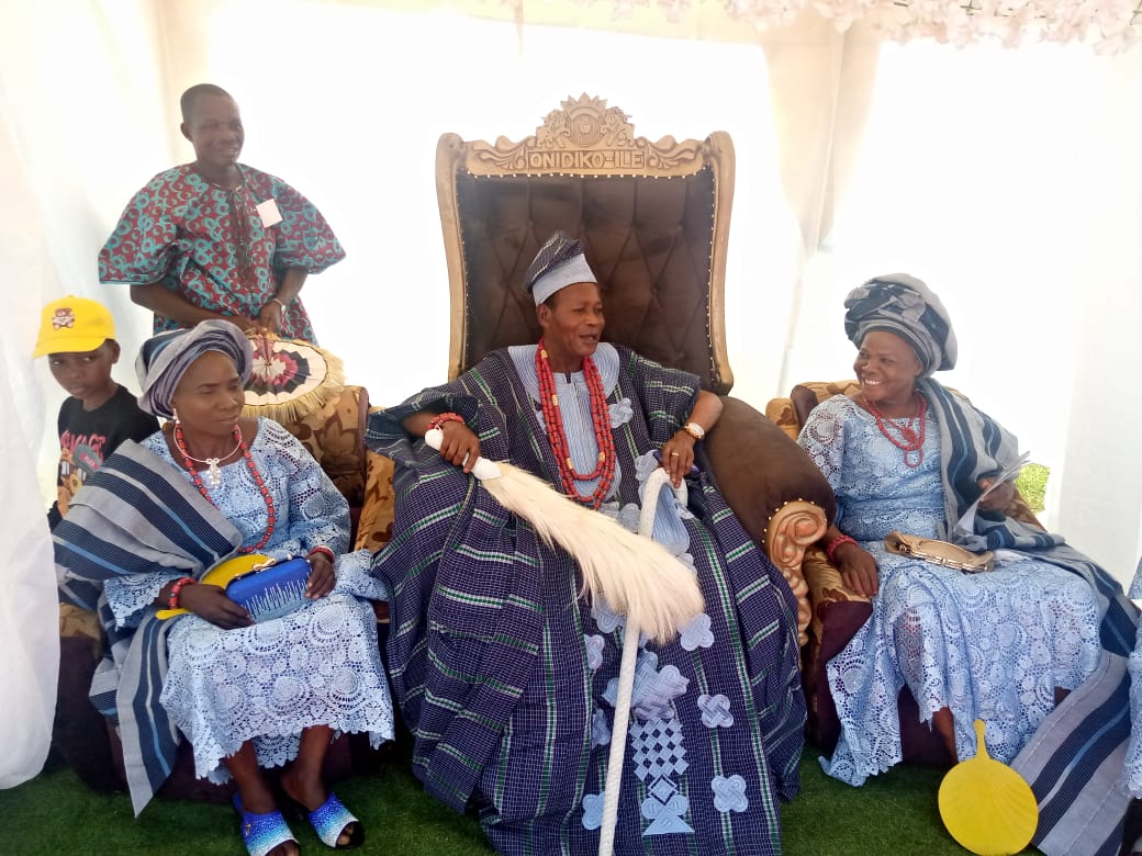 Oyo: Onidiko-Ile Gets Beaded Crown, Staff Of Office As Akinlotan, Badmus, Others Call For Community Development