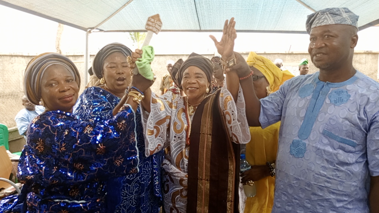 IYALOJA GENERAL: Never Parade Yourself Iyaloja-General Again, Saratu Is Ideal — Oyo Traders Warn Folashade Abeo(FULL DETAILS)