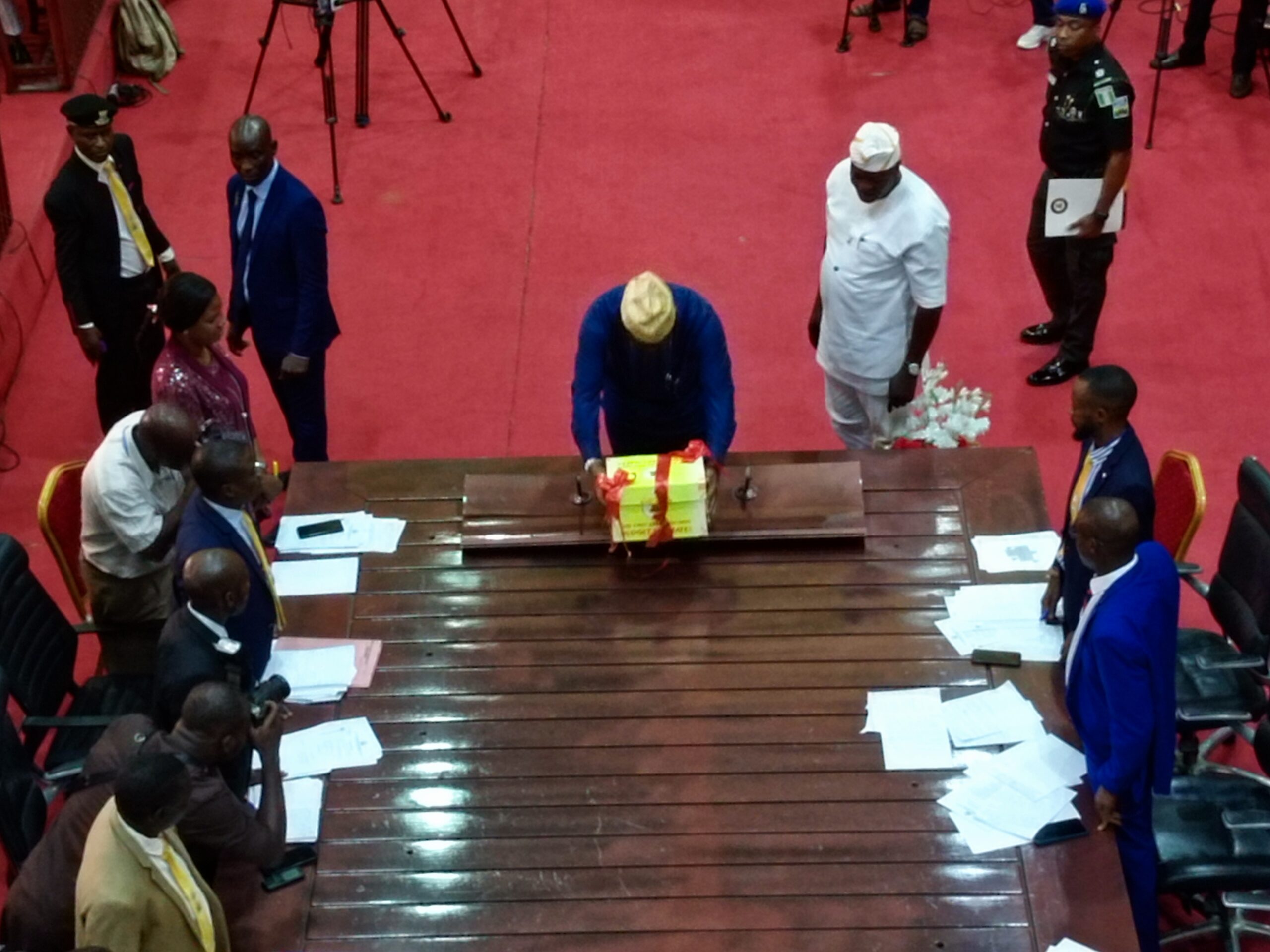 Makinde Presents N434B Budget of Economic Recovery To Oyo Assembly