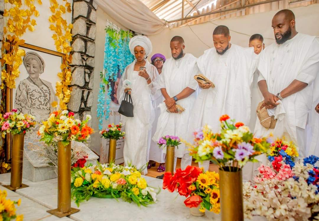 Adieu: Oyo Speaker, Ogundoyin, Family Honour Late Mother, Justina