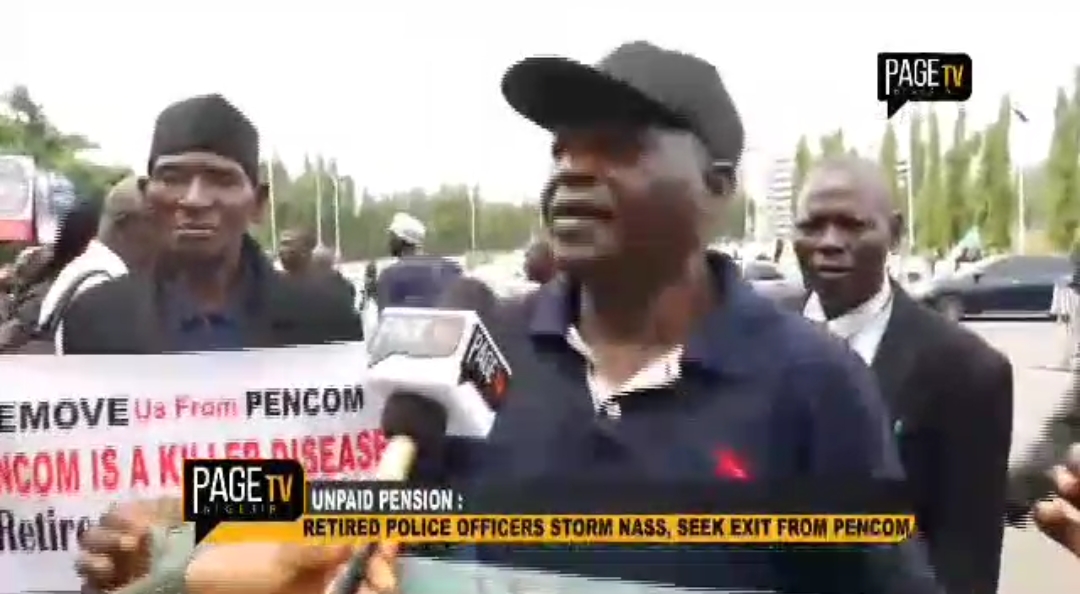 Retired Police Officers Threatened To Join Bokoharam, Burn PENCOM Office Over Unpaid Gratuities, Meagre Pension