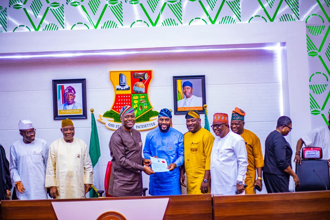 Makinde Signs N684 Billion 2025 Budget Into Law, Target 80% Implementation