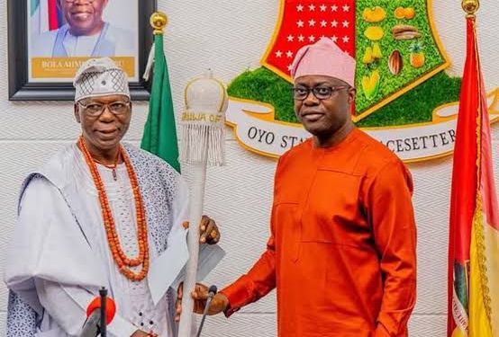 Laribikusi Ruling House Slams Samuel Adegbola’s ‘Re-Coronation’, Calls Him A Settler From Igbo-Ora