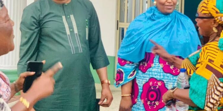 PDP Chieftain, OTOPE, Celebrates Phenomenal Woman Alhaja Adedibu, Lauds Her Exceptional Leadership