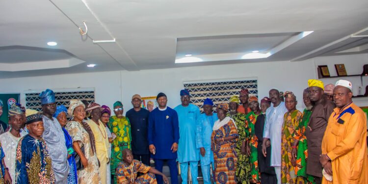 Ib North By-Election: Market Leaders Throw Weight Behind PDP Candidate, Fola Oyekunle