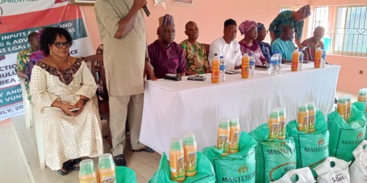 Egbeda LG Chairman, Sikiru Sanda Launches Farm Inputs Distribution, Pledges Support For Farmers