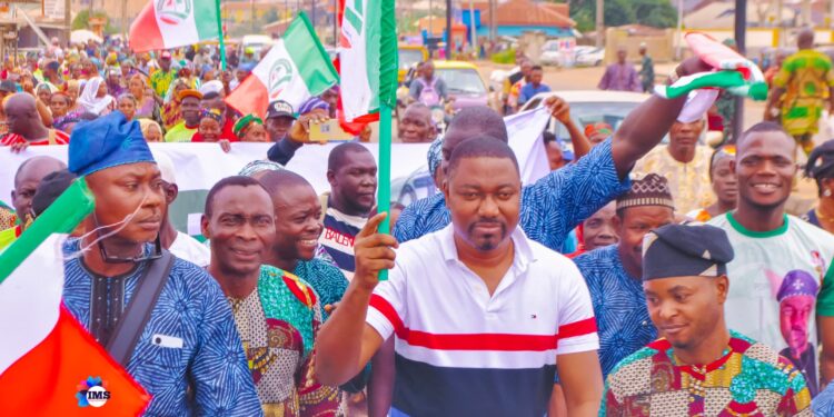 OTOPE Solidarity Walk: A Show Of Unity For Makinde’s Leadership As Senior Citizens, Trade Associations Rally Behind Him