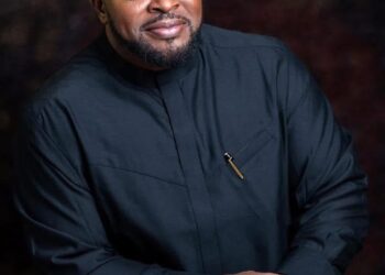 The Lyrics Connection: How Akin Shuga’s Career Took Off | Olusola Obasola