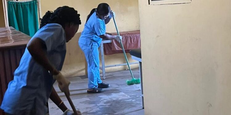 Nurses Forum Slams Nigerian Hospital CMDs’ For ‘Forcing Nurses To Do Cleaners’ Work’s