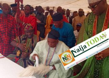 BREAKING: Alaafin’s Gesture Sparks Outrage, Olubadan Snubs Outstretched Hand At Inter-Faith Gathering