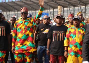 Egbeda LG Chairman, Sanda Sikiru, Leads Vibrant Carnival Procession As Oyo State Celebrates 50th Anniversary
