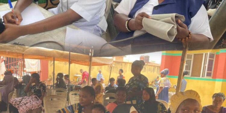 Egbeda LG Chairman, Sanda Sikiru, Leads Free Medical Outreach To Grassroots, Commends Makinde’s Healthcare Prioritization