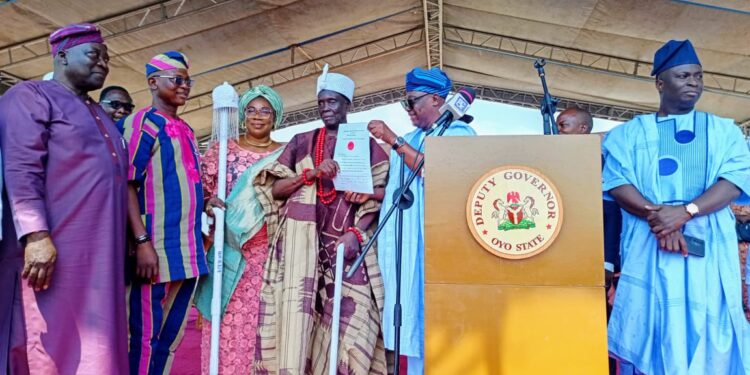 Makinde Elevates 14 To Crown-Wearing Obas, Emphasizes Greater Responsibility