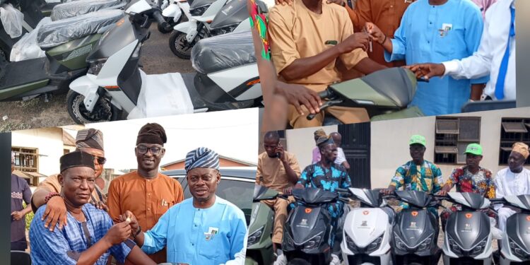 Oyo ALGON Chairman, Sanda Sikiru, Rewards Party Loyalty With Electric Motorcycles For PDP Ward Chairmen