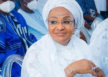 Oyo South Senator, Sharafadeen Alli Describes Florence Ajimobi As A Woman Of Elegance, Wisdom, And Resilience