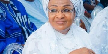 Oyo South Senator, Sharafadeen Alli Describes Florence Ajimobi As A Woman Of Elegance, Wisdom, And Resilience