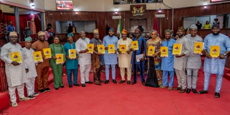 Oyo Speaker, Ogundoyin Gets Assembly’s Unanimous Backing For 2027 Governorship Bid