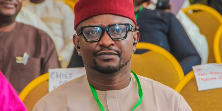 Rep’ Member, Fola Oyekunle Stands Tall For Democracy, Pledges Total Loyalty To Makinde