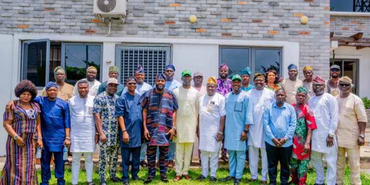 Oyo 2027: Speaker, Ogundoyin Backs Bimbo Adekanmbi, Says He Has Capacity To Sustain Good Governance