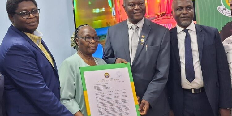 BOVAS Group GMD, Mrs. Victoria Samson Receives Instrument Of Appointment As UNIOSUN Chancellor