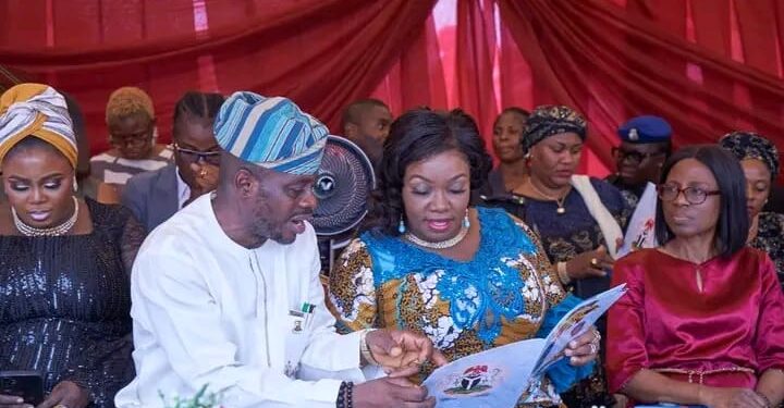 Oyo ALGON Chairman, Sanda Sikiru Commends First Lady’s Support For Child Welfare, Development Of Oyo State