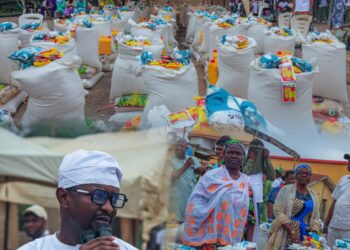 Rep’ Member, Fola Oyekunle, Partners With NEMA To Distribute Food Palliatives To Vulnerable Residents In Ibadan North
