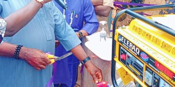 Oyo Liaison Office DG, Busari Olayemi, Commends Sanda For Translating Promises To Projects At Commissioning Of 4 Motorized Boreholes In Egbeda LG
