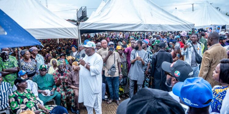 2027 Tsunami: Oyo Obidient Movement Leader, Sunday Oni Collapses Structure Into APC, Endorses Remi Oseni, Alli, Tinubu